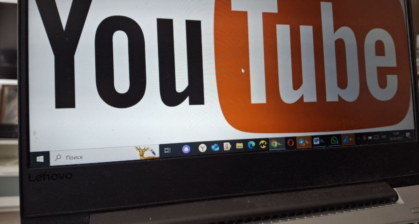    : YouTube     