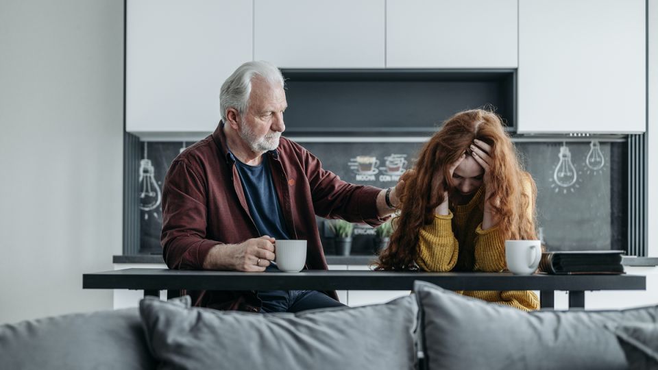 Когда алименты родителям не гарантированы: секреты нового закона