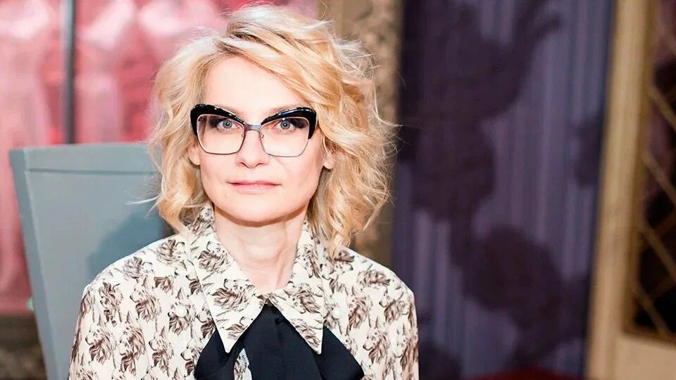 После 50: вещи, которые стоит убрать из гардероба для современного стиля