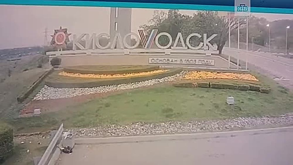    ,    V      