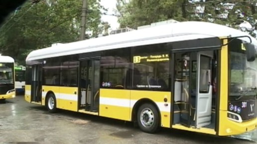 C 1        