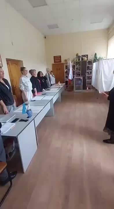  :            