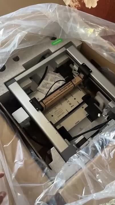  :   - 3D-     