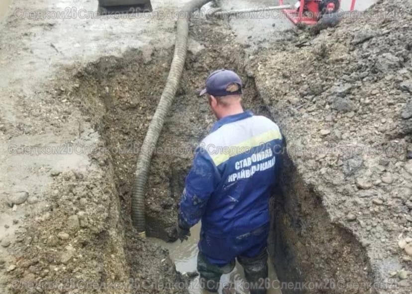 Порыв трубы устранили в селе Левокумка Минераловодского округа после вмешательства следователей
