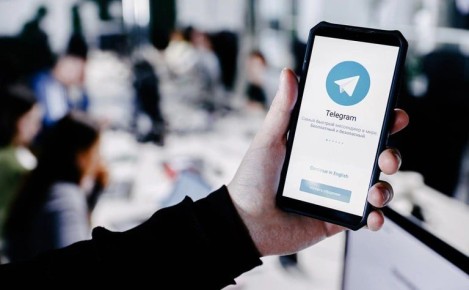 22 октября Роскомнадзор заявил, что начал частичное ограничение Telegram и WhatsApp (принадлежит Meta, которая признана экстремистской и запрещена в России) для «противодействия преступникам»