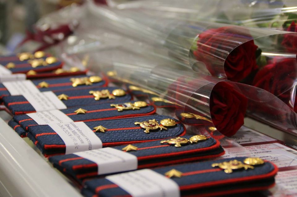 В краевом Главке прошло торжественное вручение первых погон сотрудникам органов внутренних дел