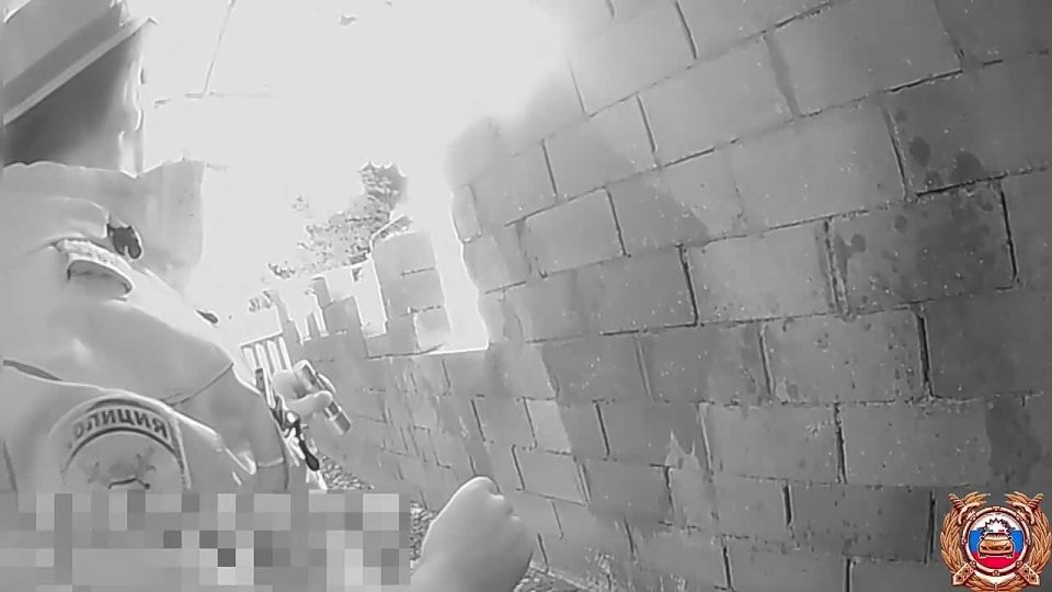 Сотрудники Госавтоинспекции помогли жителям Степновского округа предотвратить пожар