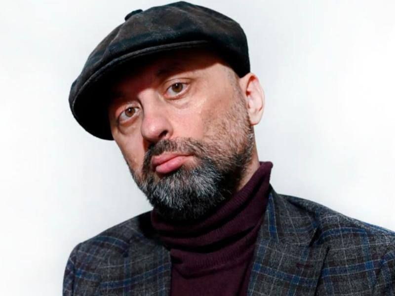 Дмитрий Ворошилов: Печальные известия… После продолжительной болезни ушел из жизни чемпион Высшей лиги КВН, директор Официальной лиги КВН Пятигорска Павел Козмопулос