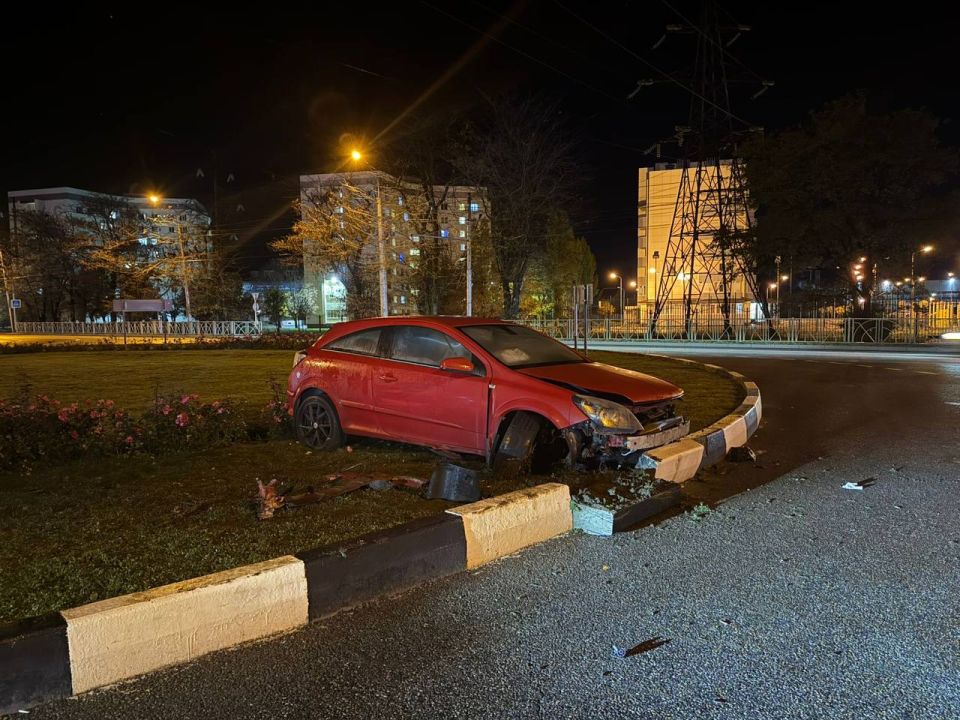 В Ставрополе автомобиль не справился с управлением