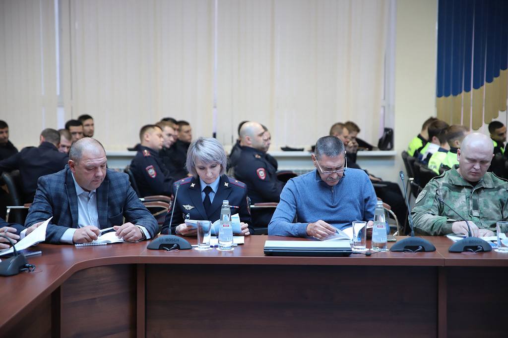 Сотрудники краевого Главка приняли участие во Всероссийской научно-практической конференции в Ставропольском филиале Краснодарского университета МВД России