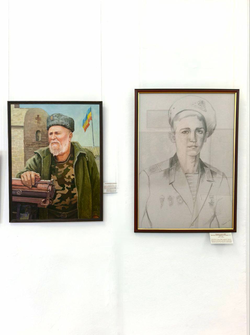 В Ставрополе в изомузее открылась выставка Александра Гайденко «Чистое небо и Родины флаг»