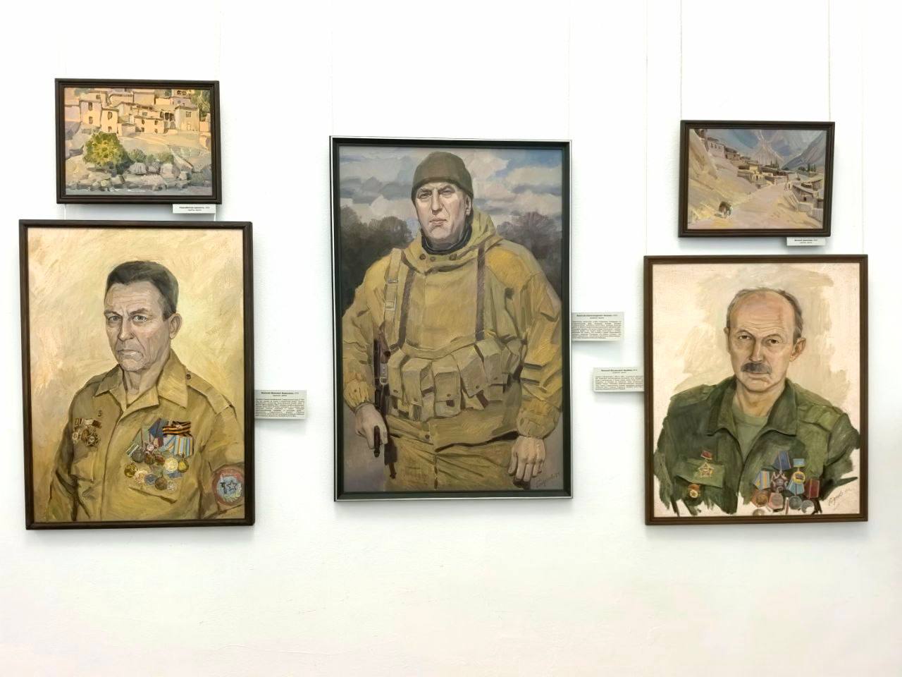 В Ставрополе в изомузее открылась выставка Александра Гайденко «Чистое небо и Родины флаг» В Ставрополе в изомузее открылась выставка Александра Гайденко «Чистое небо и Родины флаг»