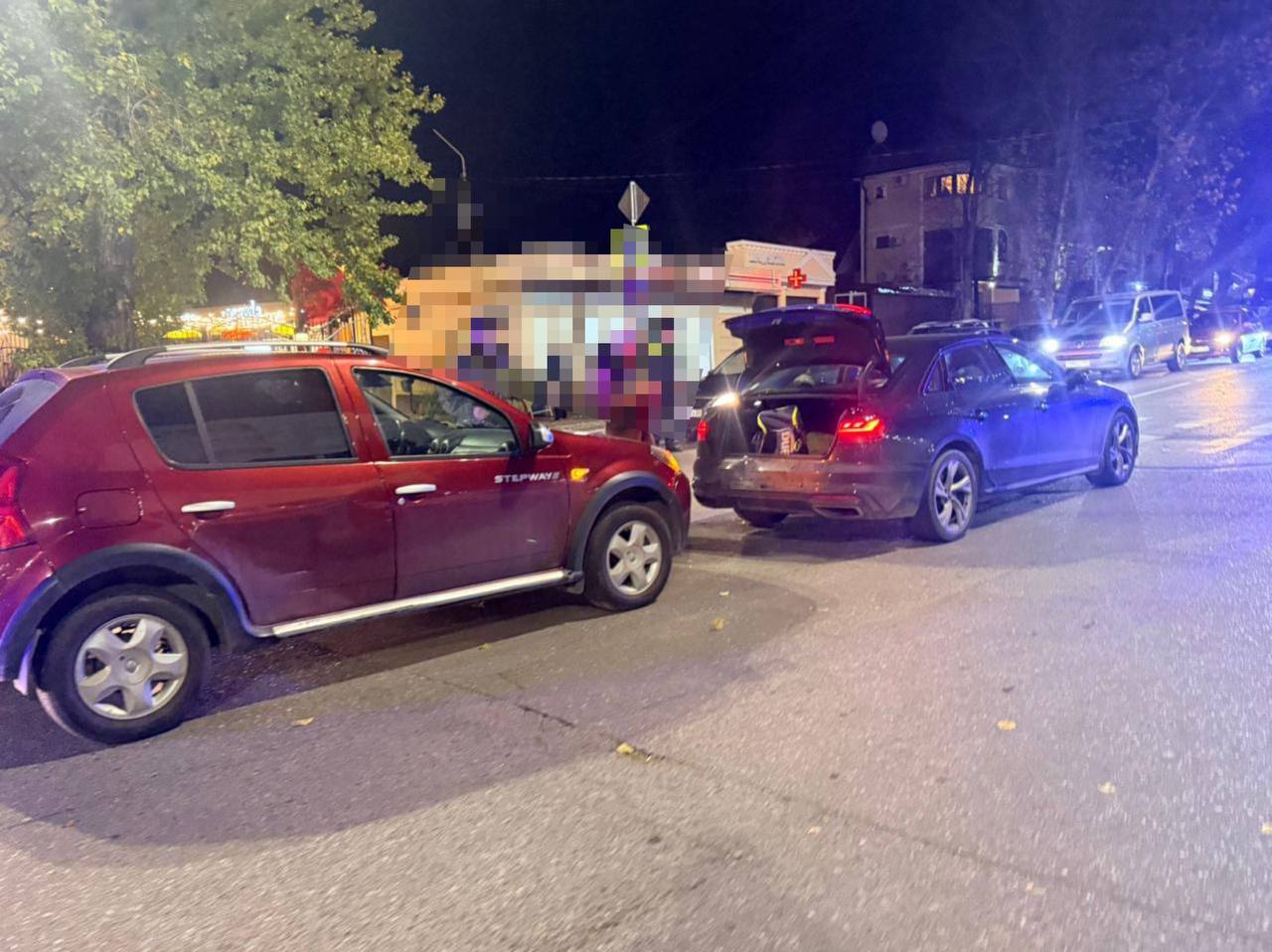 В Кисловодске в результате попутного столкновения пострадал ребенок-пассажир В Кисловодске в результате попутного столкновения пострадал ребенок-пассажир