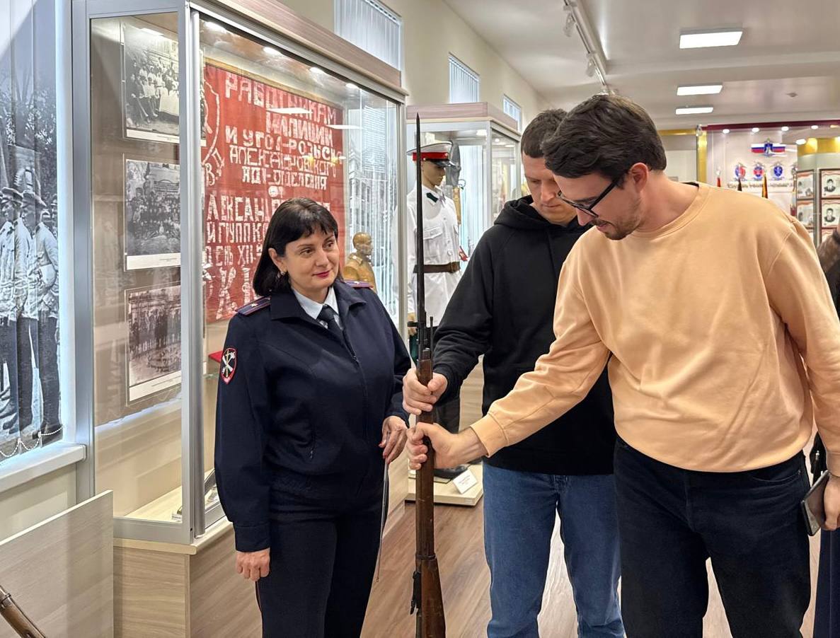 Накануне наш Музей истории органов внутренних дел Ставропольского края с экскурсией посетили гости из информационного агентства «Stavropol.Media» Накануне наш Музей истории органов внутренних дел Ставропольского края с экскурсией посетили гости из информационного агентства «Stavropol.Media»