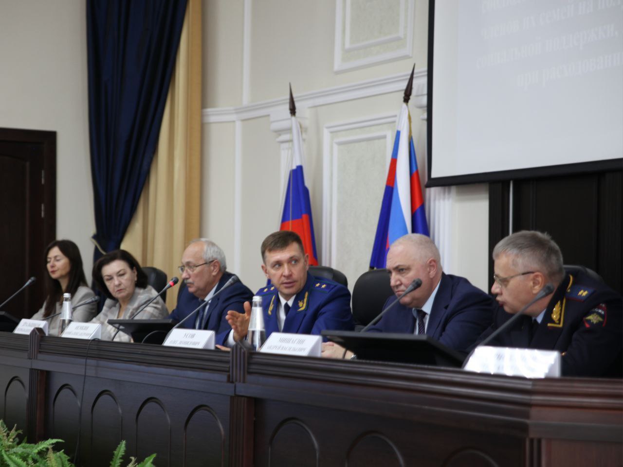 Соблюдение прав защитников Отечества – на особом контроле Юрия Немкина Соблюдение прав защитников Отечества – на особом контроле Юрия Немкина