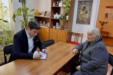 Работа с населением: личные приемы граждан и исполнение наказов горожан