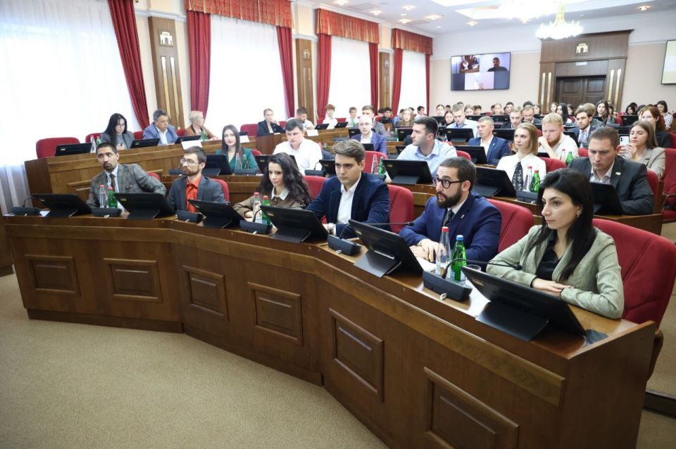 *Состоялось очередное заседание Молодежного парламента при Думе Ставропольского края*