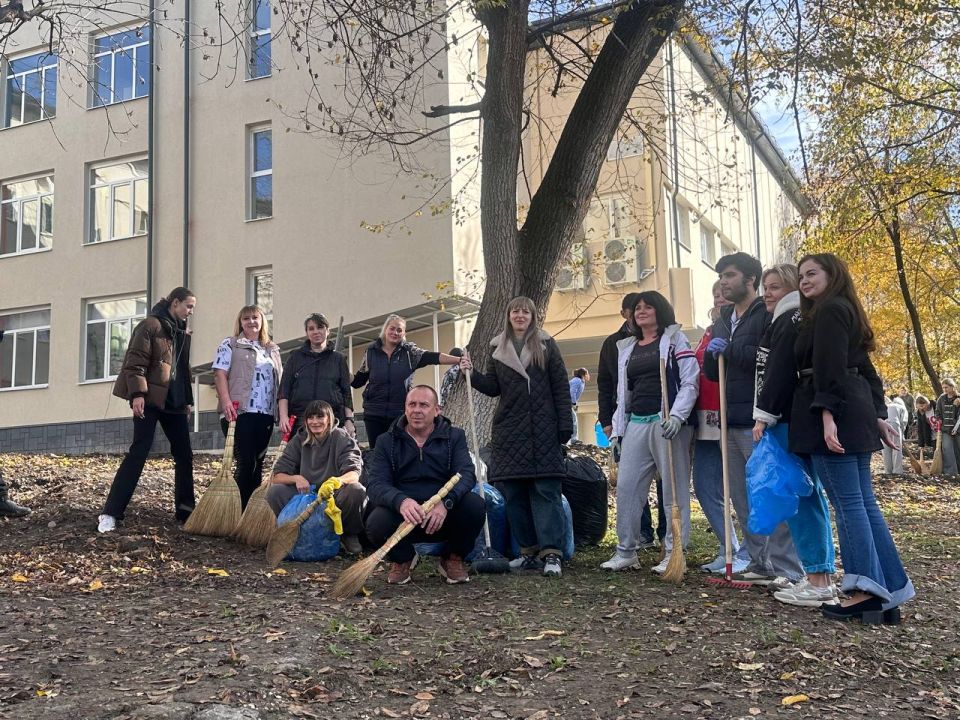 «Уважаемые руководители! Сложно подобрать слова благодарности за ту помощь, которую вы сегодня оказали нашей школе!