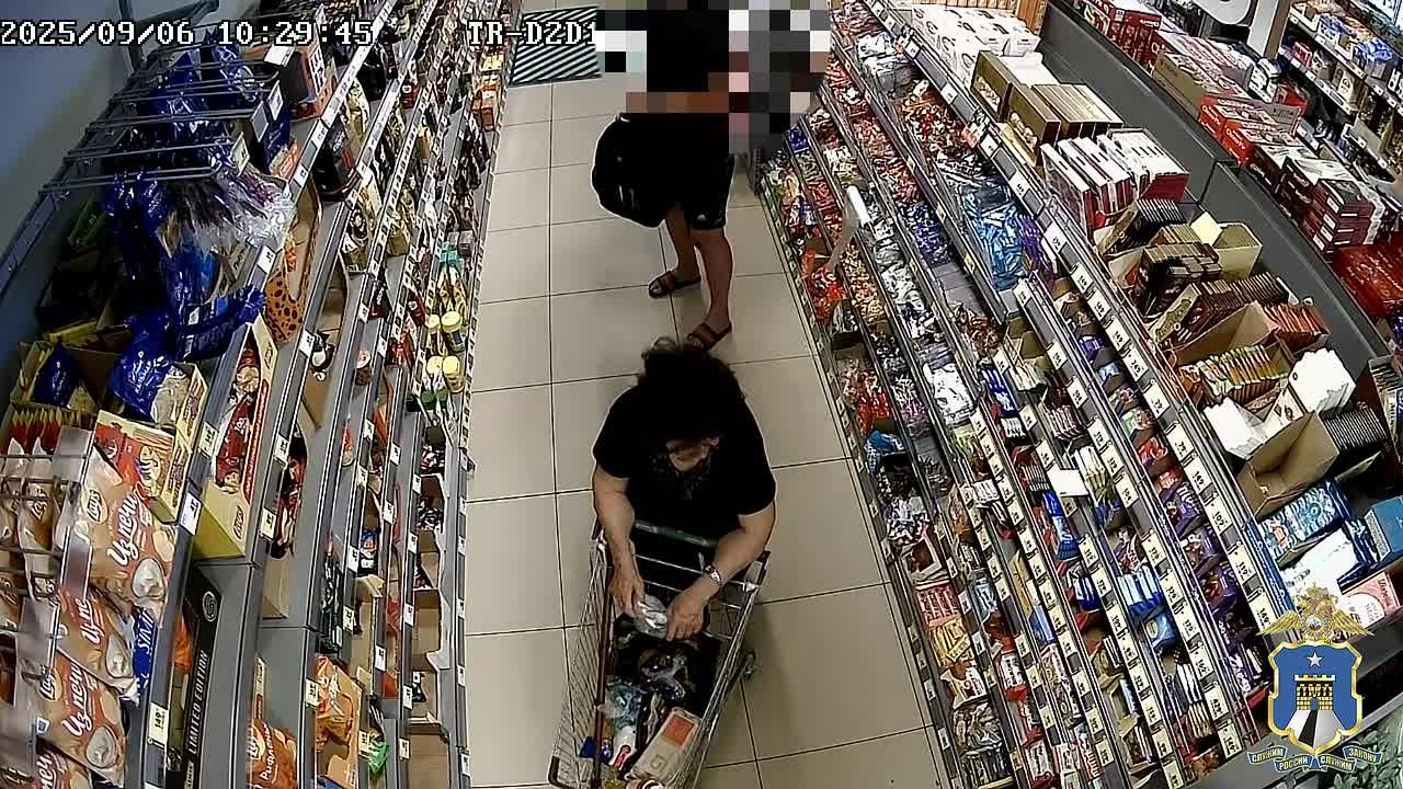 Полицейские Предгорного округа установили личность гражданина, совершившего кражу из сетевого магазина