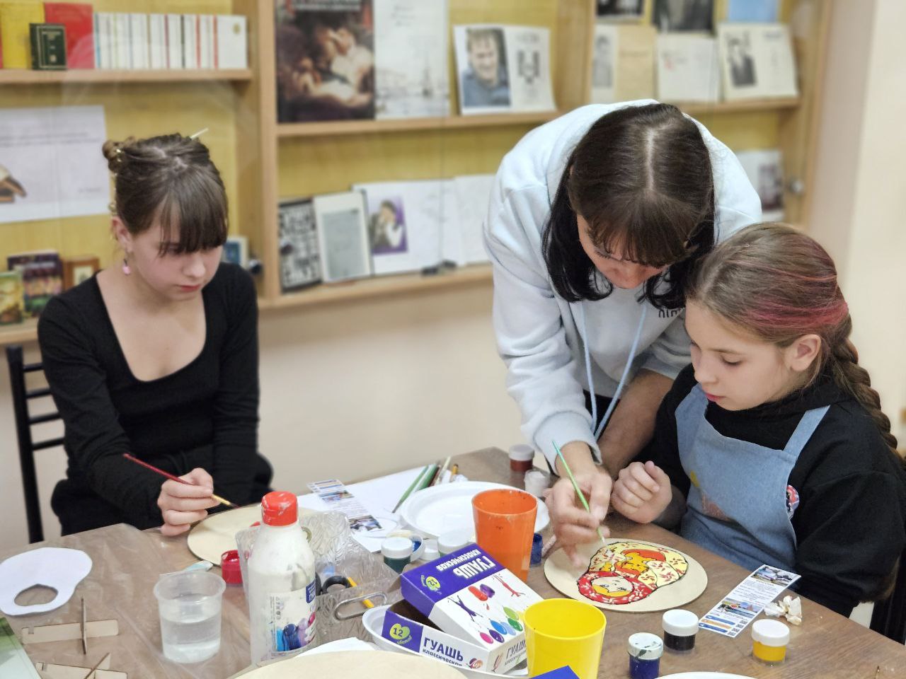 Поэтический марафон «Открытый микрофон» в Пятигорске посвятили Дню народного единства Поэтический марафон «Открытый микрофон» в Пятигорске посвятили Дню народного единства