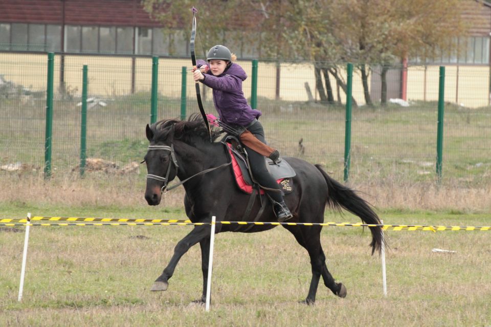 Всадники из Центра иппотерапии "Целебный Ессентуки" отличились на региональных соревнованиях по конной стрельбе из лука! Всадники из Центра иппотерапии "Целебный Ессентуки" отличились на региональных соревнованиях по конной стрельбе из лука!