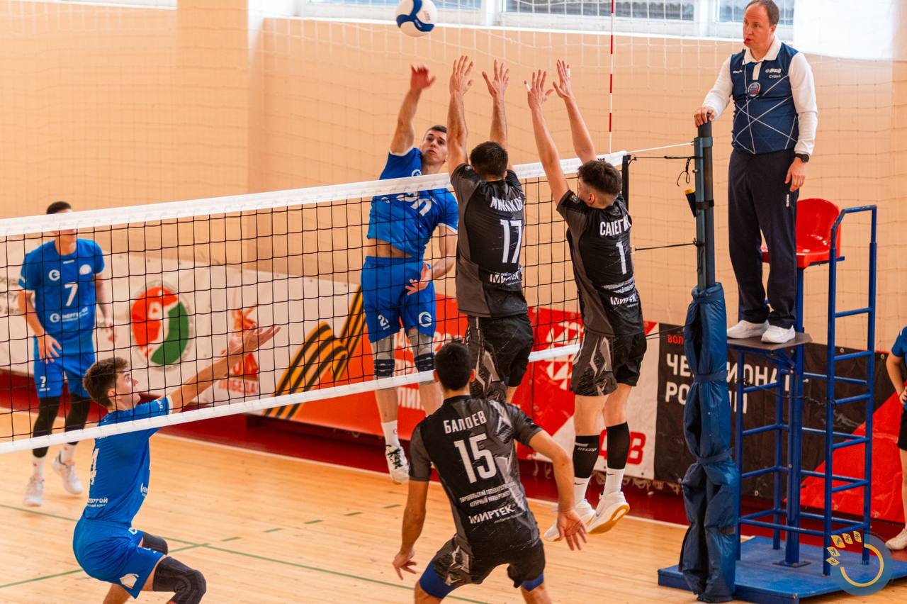 Тур в Гудауте. Одна победа и два поражения – таков итог выступлений волейболистов ставропольского «Колоса» во втором туре чемпионата России среди мужчин в высшей лиге в Гудауте Тур в Гудауте. Одна победа и два поражения – таков итог выступлений волейболистов ставропольского «Колоса» во втором туре чемпионата России среди мужчин в высшей лиге в Гудауте