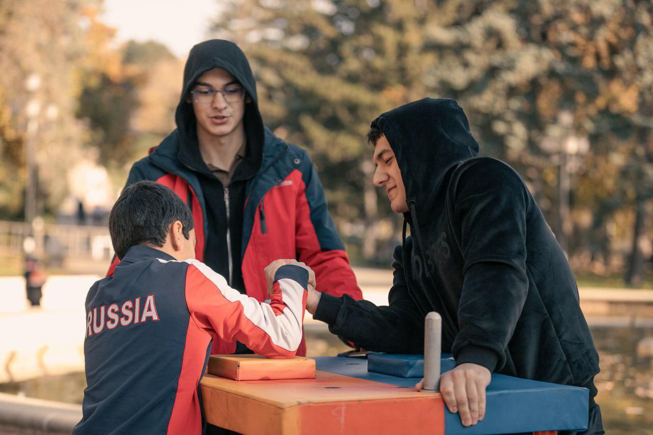 День народного единства в Пятигорске: песни, танцы, кухни, ремесла, краски и ритмы народов большой страны День народного единства в Пятигорске: песни, танцы, кухни, ремесла, краски и ритмы народов большой страны