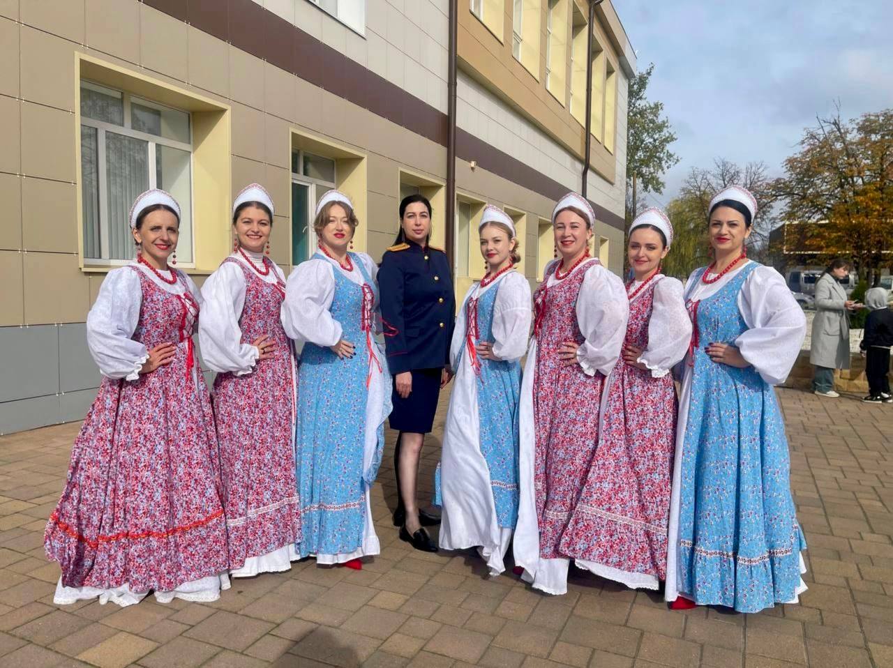 В Георгиевске сотрудники СКР приняли участие в торжественных мероприятиях, приуроченных к празднованию Дня народного единства В Георгиевске сотрудники СКР приняли участие в торжественных мероприятиях, приуроченных к празднованию Дня народного единства