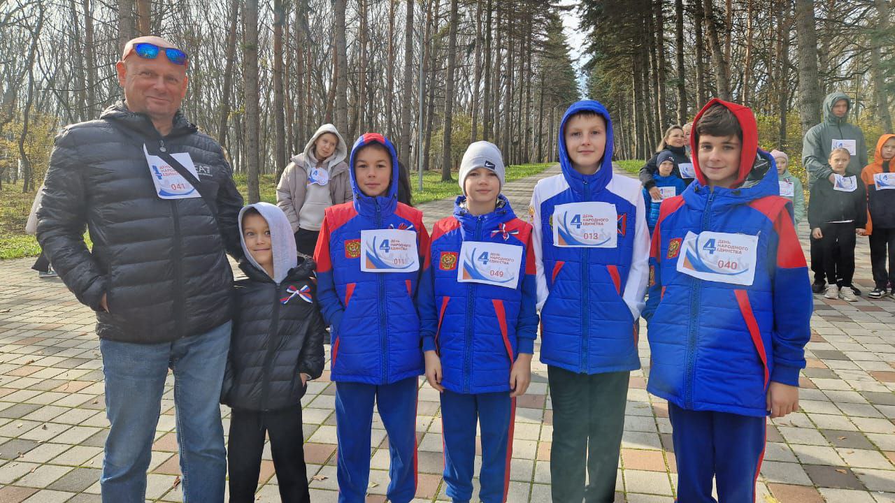 Легкоатлетический забег сегодня прошёл в Ессентуках в честь Дня народного единства! Легкоатлетический забег сегодня прошёл в Ессентуках в честь Дня народного единства!