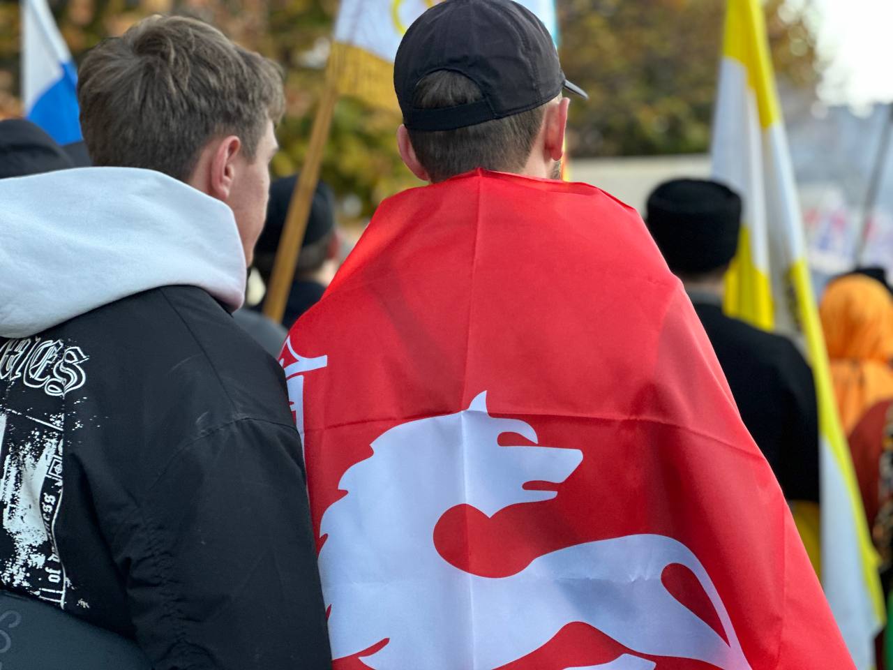 Объединяющий народный парад ко Дню народного единства Объединяющий народный парад ко Дню народного единства