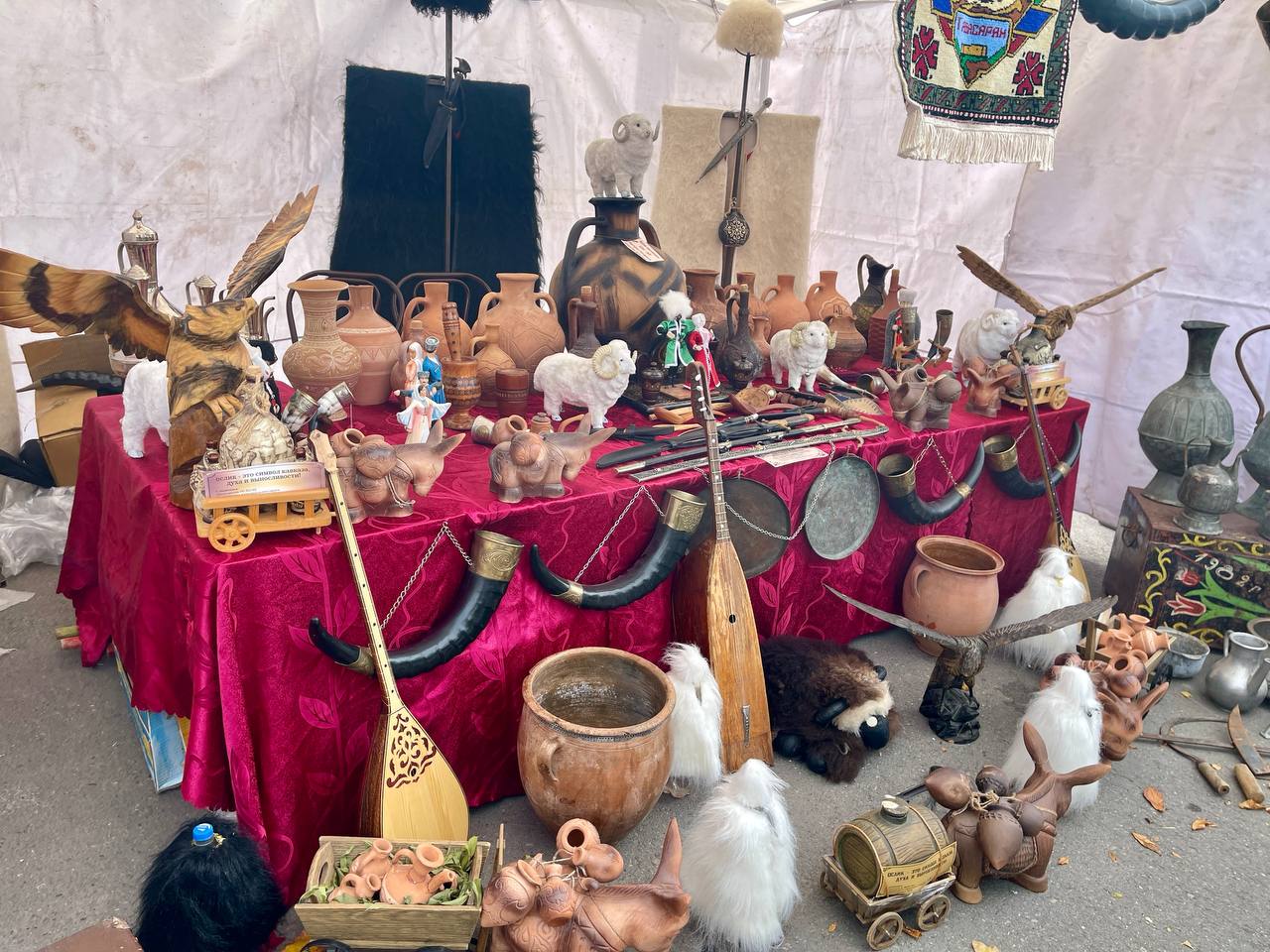 В Георгиевске сотрудники СКР приняли участие в торжественных мероприятиях, приуроченных к празднованию Дня народного единства В Георгиевске сотрудники СКР приняли участие в торжественных мероприятиях, приуроченных к празднованию Дня народного единства