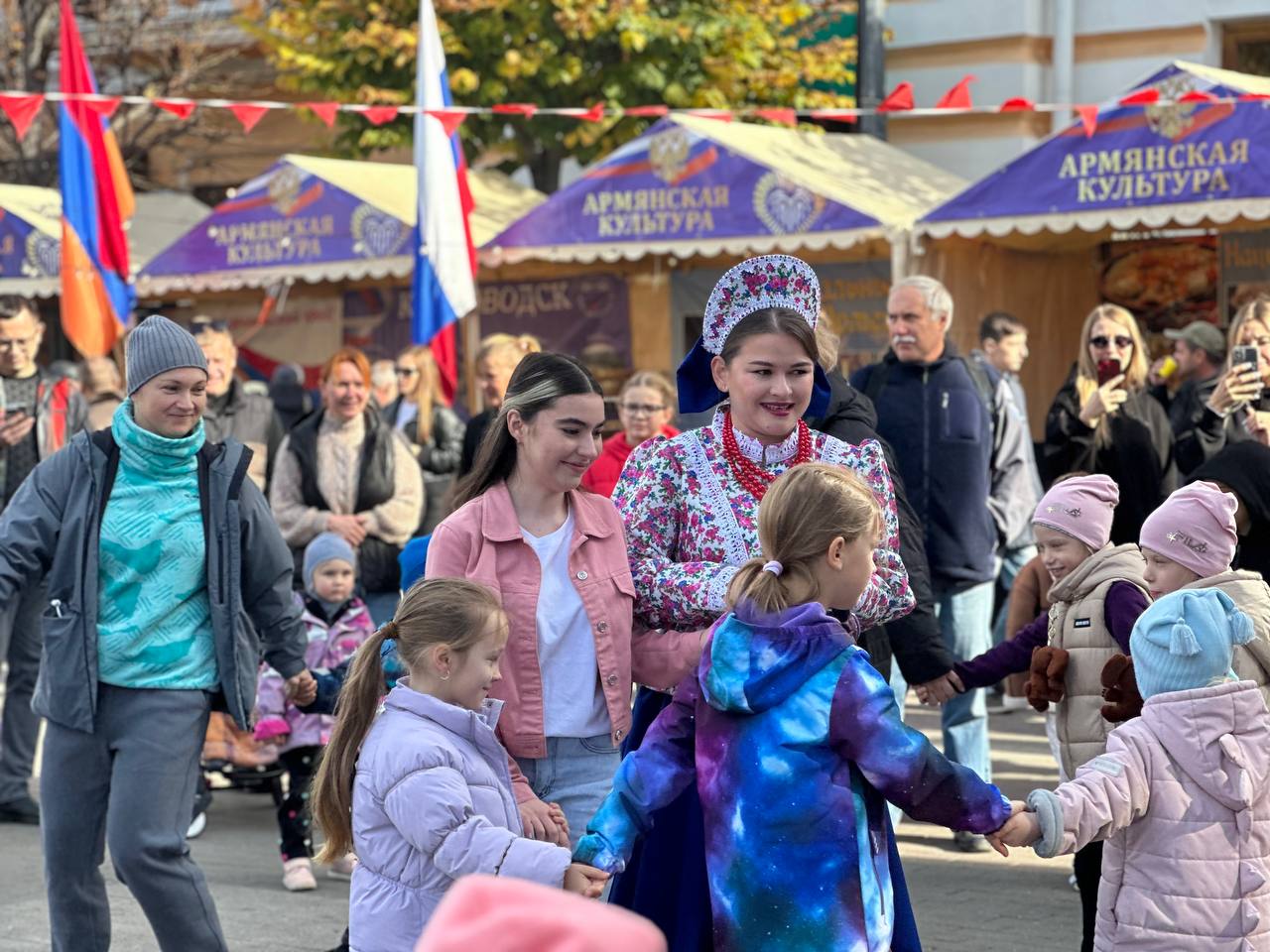 Детские народные забавы прошли на Фестивале хлеба на национальном гастрономическом бульваре!