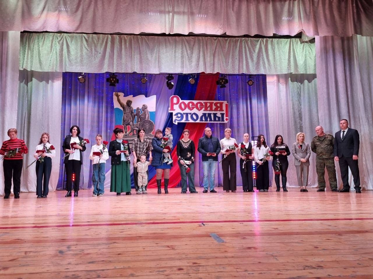 Награды 11 погибших на СВО бойцов передали родным в Новоселицком округе Ставрополья