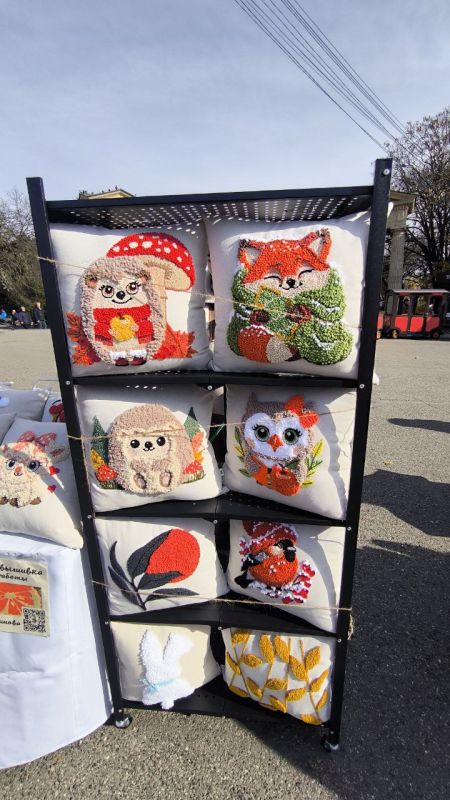 Хоровод культур и город мастеров с эксклюзивными изделиями сегодня в Ессентуках на Театральной площади! Хоровод культур и город мастеров с эксклюзивными изделиями сегодня в Ессентуках на Театральной площади!