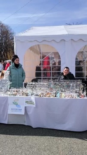 Хоровод культур и город мастеров с эксклюзивными изделиями сегодня в Ессентуках на Театральной площади!