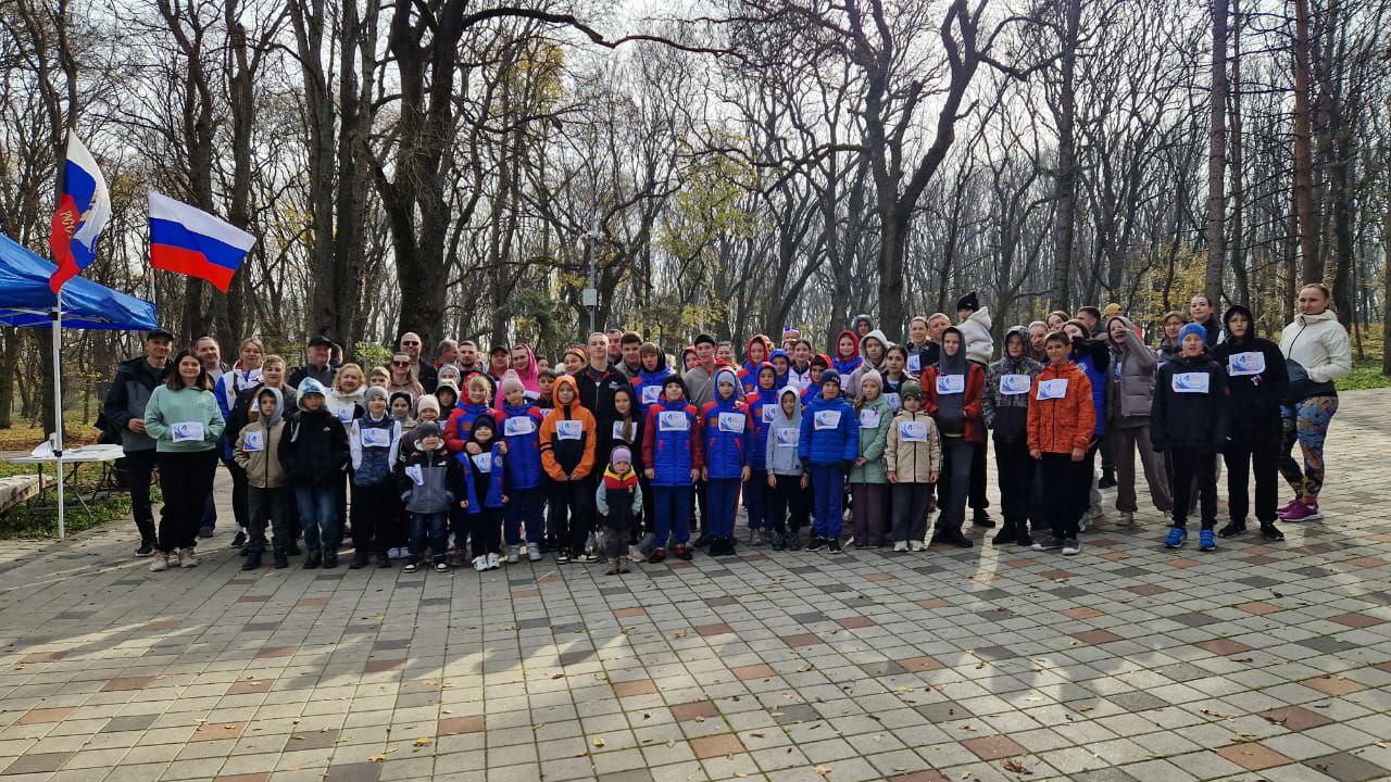 Легкоатлетический забег сегодня прошёл в Ессентуках в честь Дня народного единства! Легкоатлетический забег сегодня прошёл в Ессентуках в честь Дня народного единства!