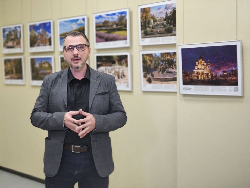 В Пятигорске представили инновационный фотопроект с дополненной реальностью В Пятигорске представили инновационный фотопроект с дополненной реальностью