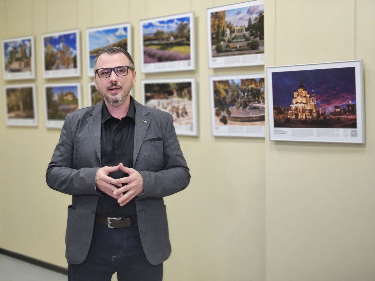 В Пятигорске представили инновационный фотопроект с дополненной реальностью В Пятигорске представили инновационный фотопроект с дополненной реальностью