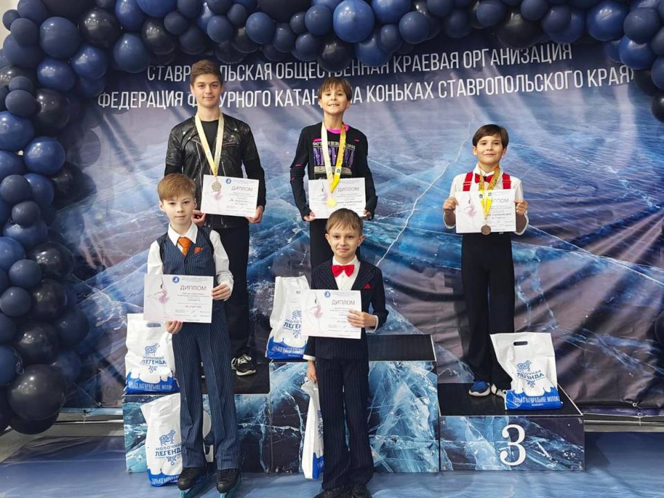 Победные выходные наших фигуристов!