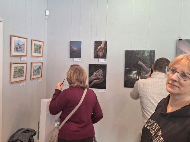 Выставку-размышление «Связь времен» впервые представили в Пятигорске Выставку-размышление «Связь времен» впервые представили в Пятигорске