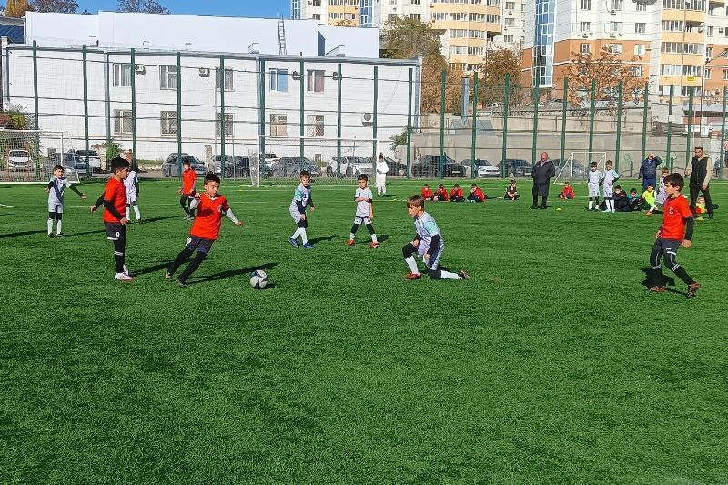 «Золотая осень» в Пятигорске: юные футболисты показали класс! «Золотая осень» в Пятигорске: юные футболисты показали класс!