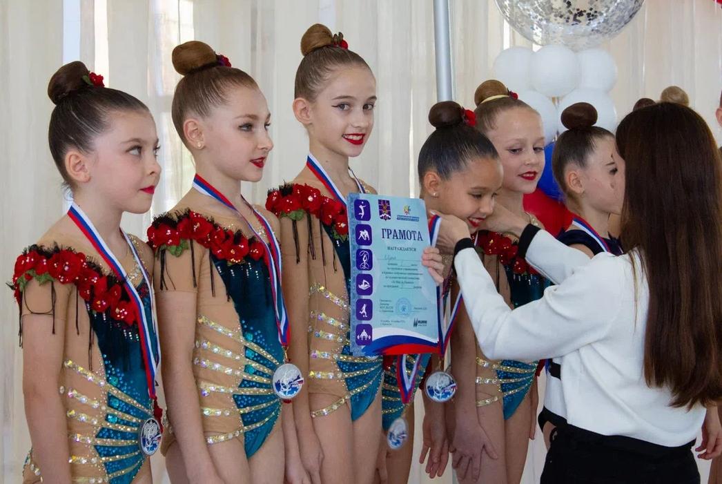 «За мир на Кавказе». Более двухсот граций из многих уголков Ставрополья собрали в городе Лермонтов краевые соревнования по художественной гимнастике «За мир на Кавказе» «За мир на Кавказе». Более двухсот граций из многих уголков Ставрополья собрали в городе Лермонтов краевые соревнования по художественной гимнастике «За мир на Кавказе»