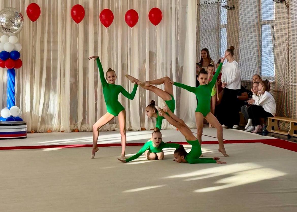 «За мир на Кавказе». Более двухсот граций из многих уголков Ставрополья собрали в городе Лермонтов краевые соревнования по художественной гимнастике «За мир на Кавказе» «За мир на Кавказе». Более двухсот граций из многих уголков Ставрополья собрали в городе Лермонтов краевые соревнования по художественной гимнастике «За мир на Кавказе»