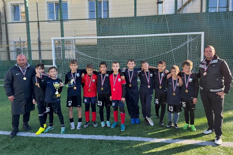 «Золотая осень» в Пятигорске: юные футболисты показали класс! «Золотая осень» в Пятигорске: юные футболисты показали класс!