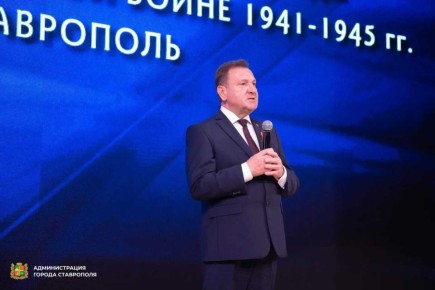 В Ставрополе состоялась церемония вручения медалей «За участие в военном параде в ознаменование 80-летия Победы в Великой Отечественной войне 1941–1945 гг.». Награды получили юнармейцы, принимавшие участие в парадных...