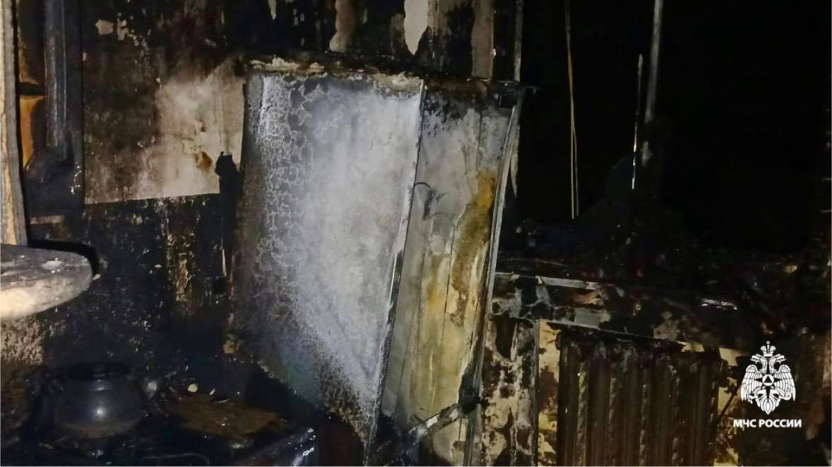 #ПожарныеСутки26. От кухни остались только очертания Накануне в Невинномысске на улице Баумана произошел пожар в многоквартирном доме #ПожарныеСутки26. От кухни остались только очертания Накануне в Невинномысске на улице Баумана произошел пожар в многоквартирном доме