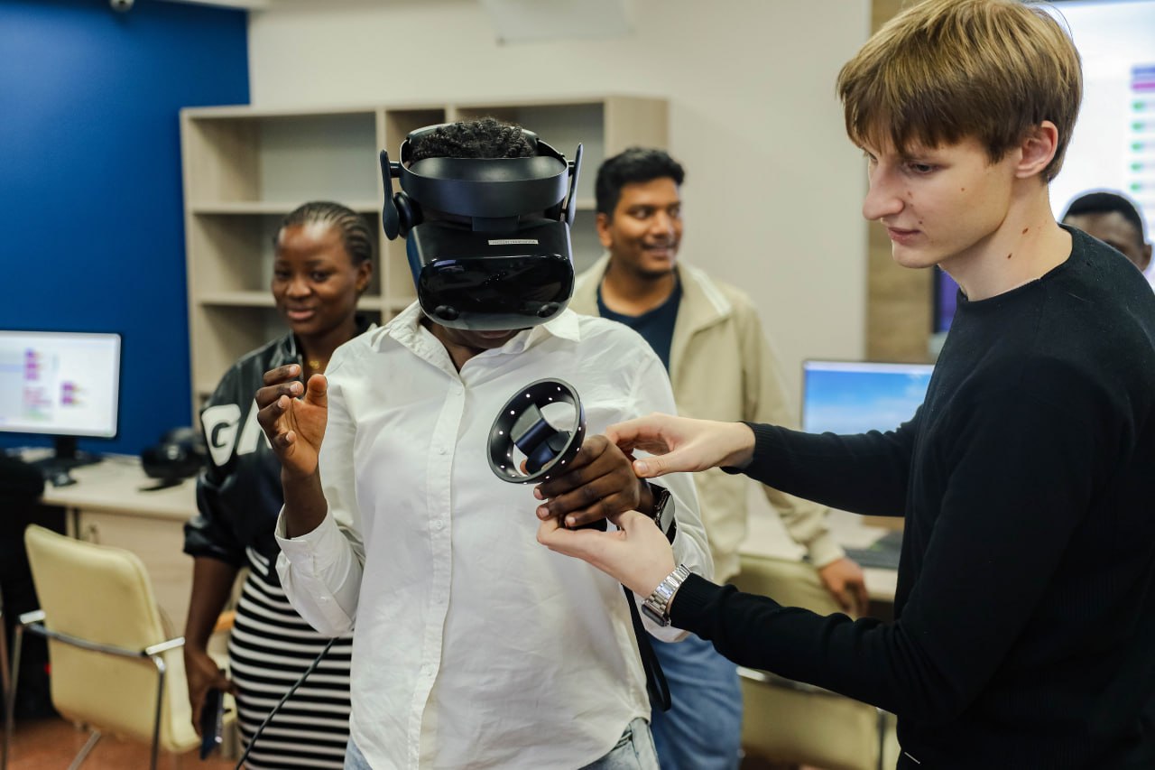 С 16 по 23 ноября СтГАУ проведет в Египте образовательный проект по робототехнике и VR-технологиям