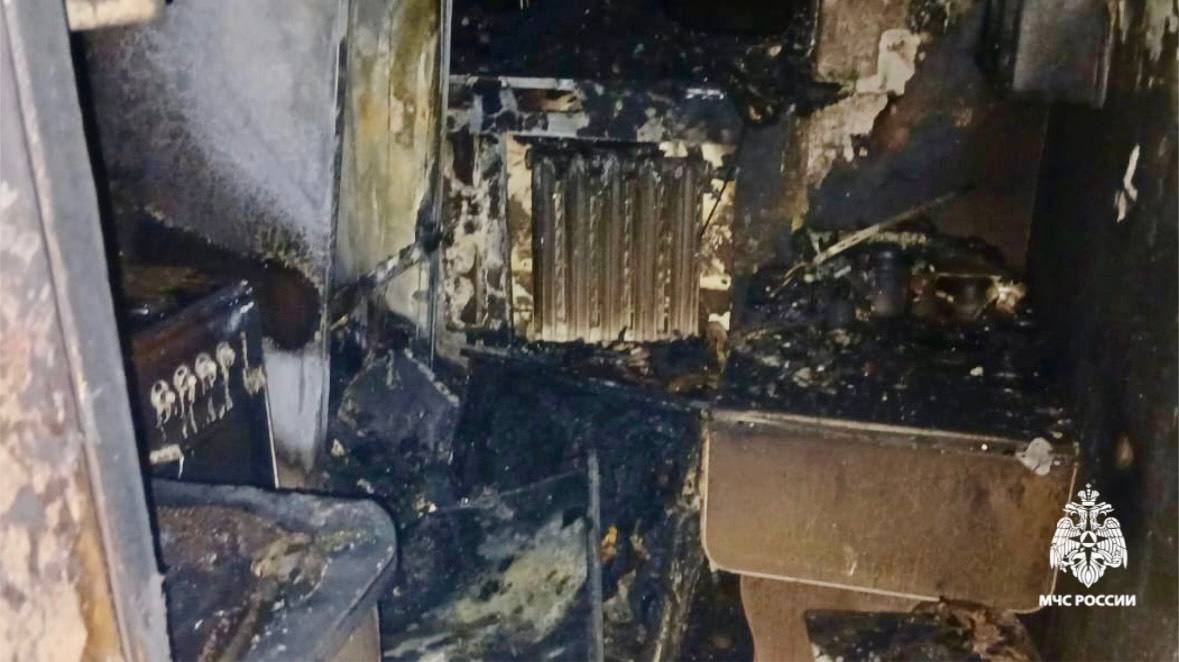 #ПожарныеСутки26. От кухни остались только очертания Накануне в Невинномысске на улице Баумана произошел пожар в многоквартирном доме #ПожарныеСутки26. От кухни остались только очертания Накануне в Невинномысске на улице Баумана произошел пожар в многоквартирном доме