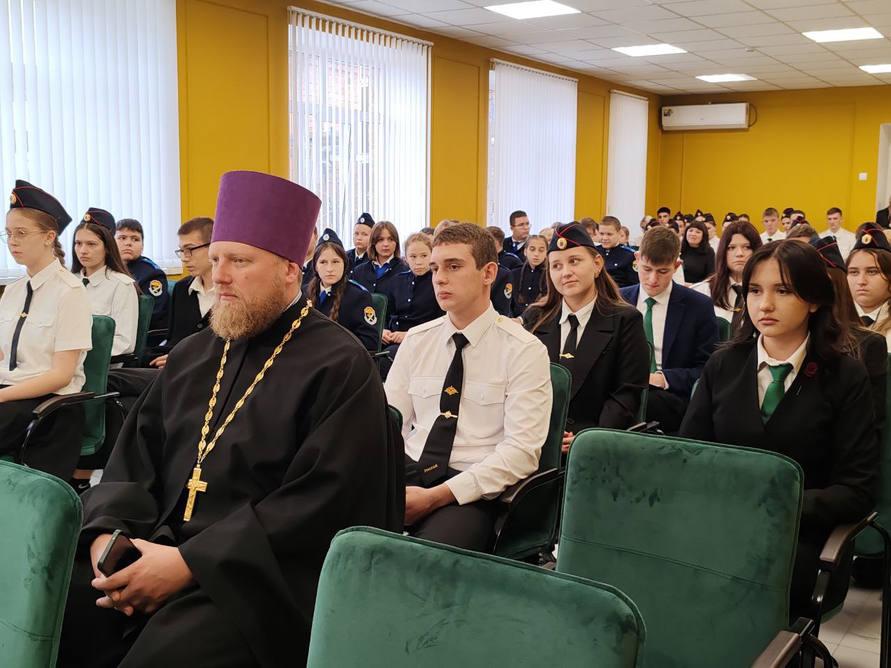 В Кировском округе прошло мероприятие, посвященное Дню памяти сотрудников органов внутренних дел Российской Федерации, погибших при исполнении служебных обязанностей В Кировском округе прошло мероприятие, посвященное Дню памяти сотрудников органов внутренних дел Российской Федерации, погибших при исполнении служебных обязанностей