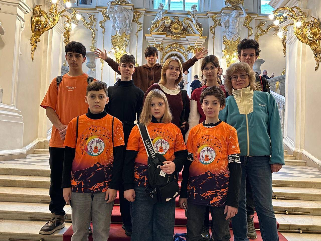 Воспитанники ЦДТЭиТ им. Р.Р. Лейцингера с триумфом выступили на фестивале авторской песни в Санкт-Петербурге Воспитанники ЦДТЭиТ им. Р.Р. Лейцингера с триумфом выступили на фестивале авторской песни в Санкт-Петербурге